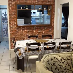Apartamento Valentini, 30 Mt Do Mar Em, Itapema